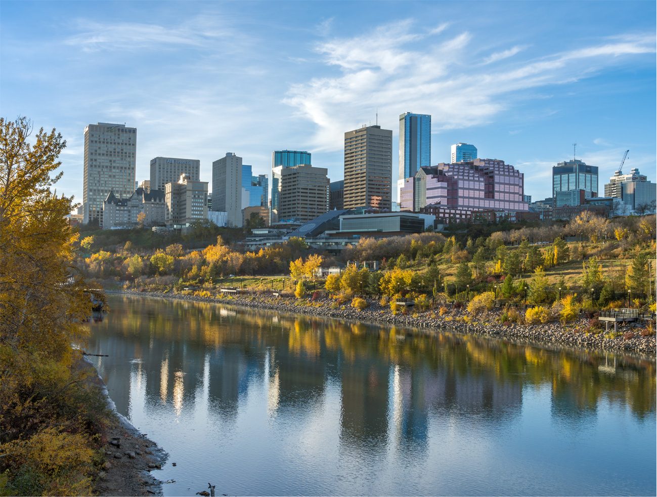 Fall in Edmonton’s River Valley: 6 ways to enjoy it like a local